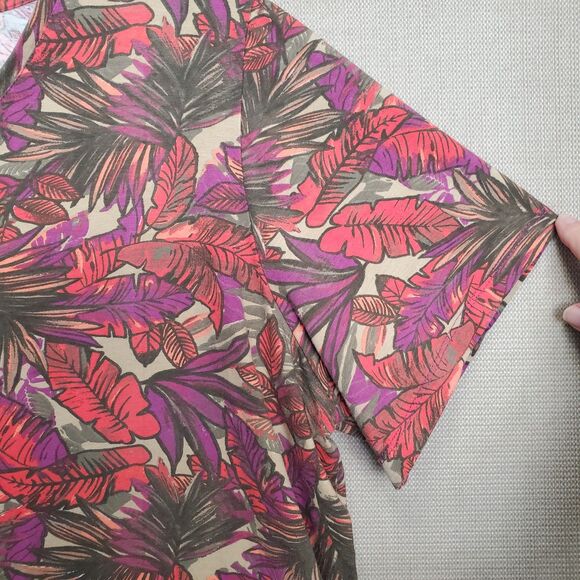 Catherines Suprema Collection Cotton Blend Tropical Leaf Print V-Neck T-Shirt 1X - Picture 2 of 6